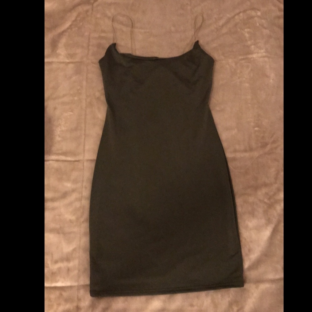 Green satin like dressstretchy